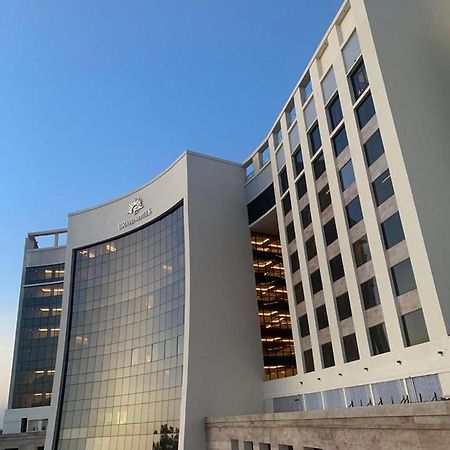Bravia Hotel Niamey Buitenkant foto