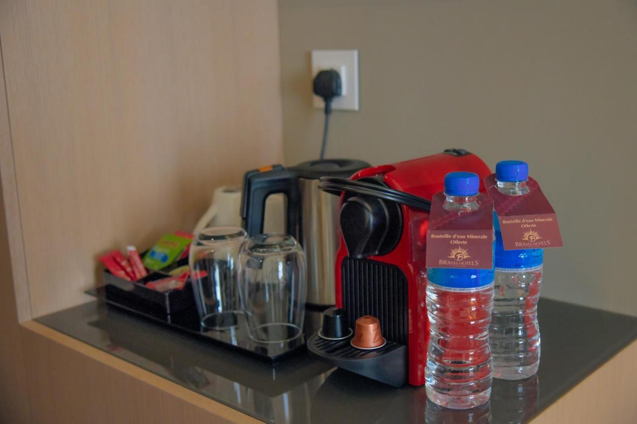 Bravia Hotel Niamey Buitenkant foto