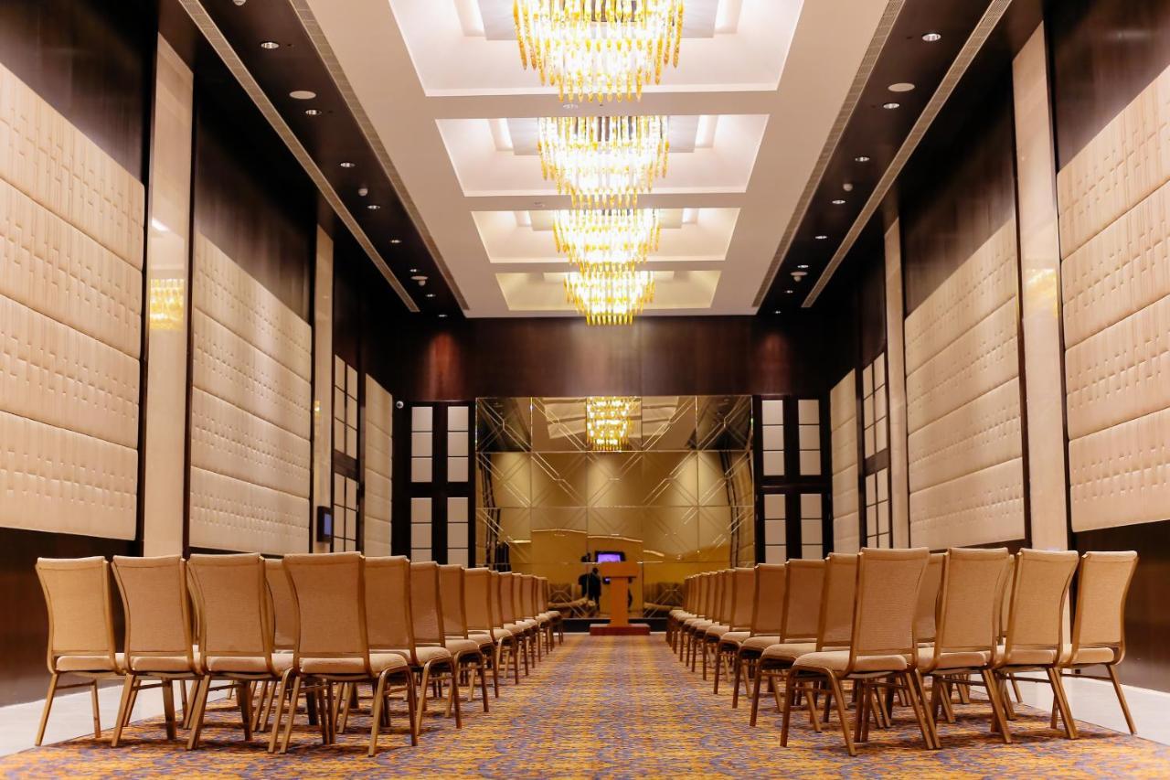 Bravia Hotel Niamey Buitenkant foto