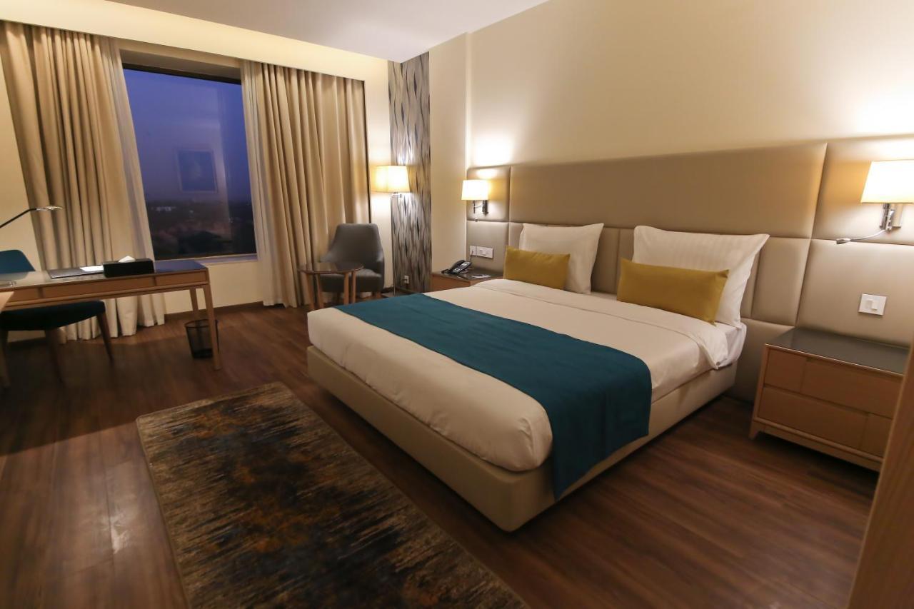 Bravia Hotel Niamey Buitenkant foto